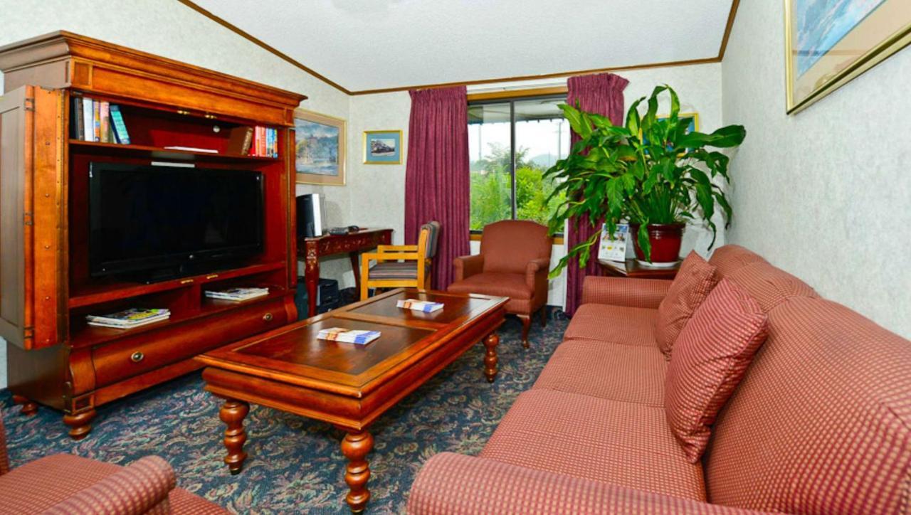 M Star Hotel Covington Extérieur photo